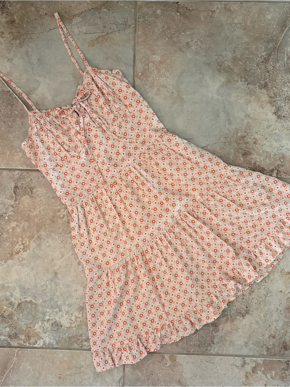 Hollister Floral Ruched Peach Short Dress Small Tiered Sleeveless Retro Flower